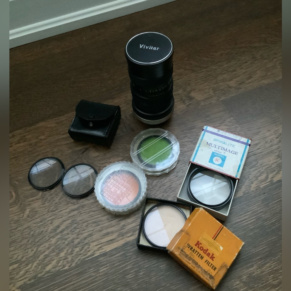 VIVITAR 70-150mm 1:3.8 Close Focusing Auto Zoom Mount Lens Screw In Filters LOT